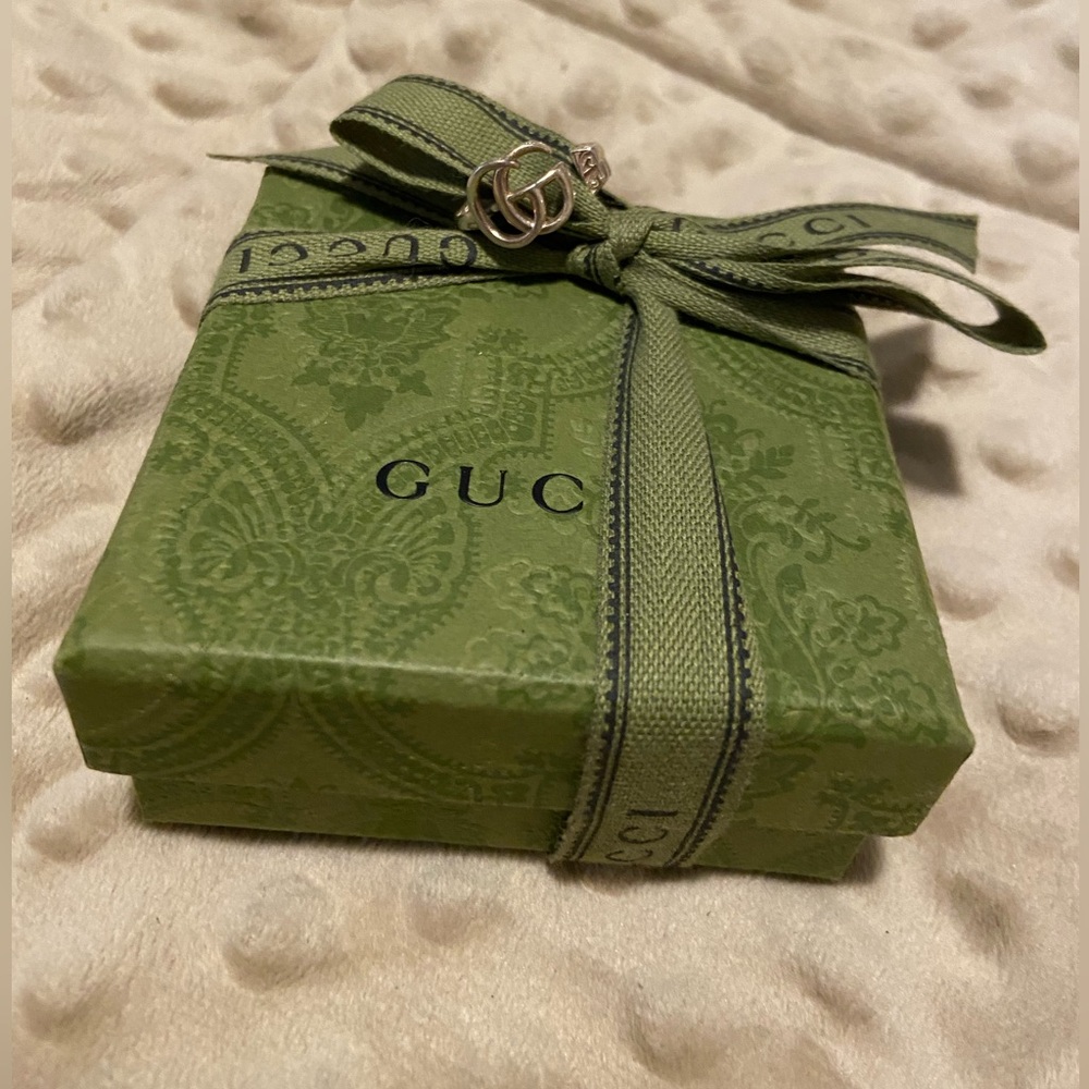 GUCCI GG Marmont key Silver ring size 11 women’s (I believe it’s equivalent sz6)